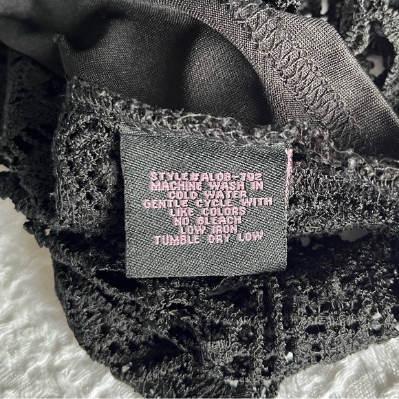 Revamped Black Crochet Lace Short Sleeve Top Fairy Grunge Festival Boho Size S - Picture 9 of 11